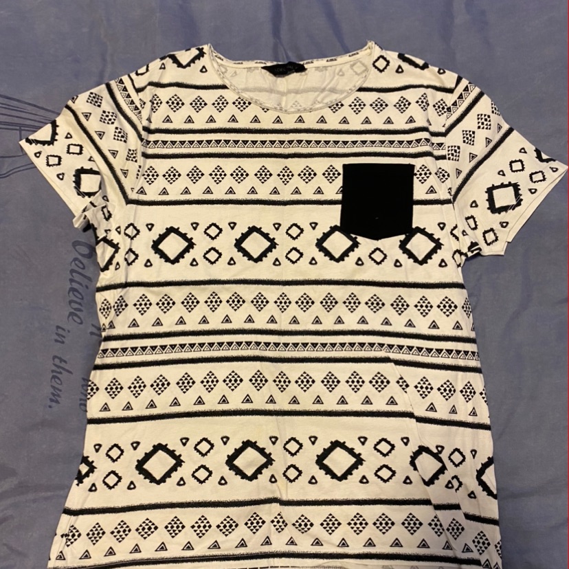 חולצת טי שרט