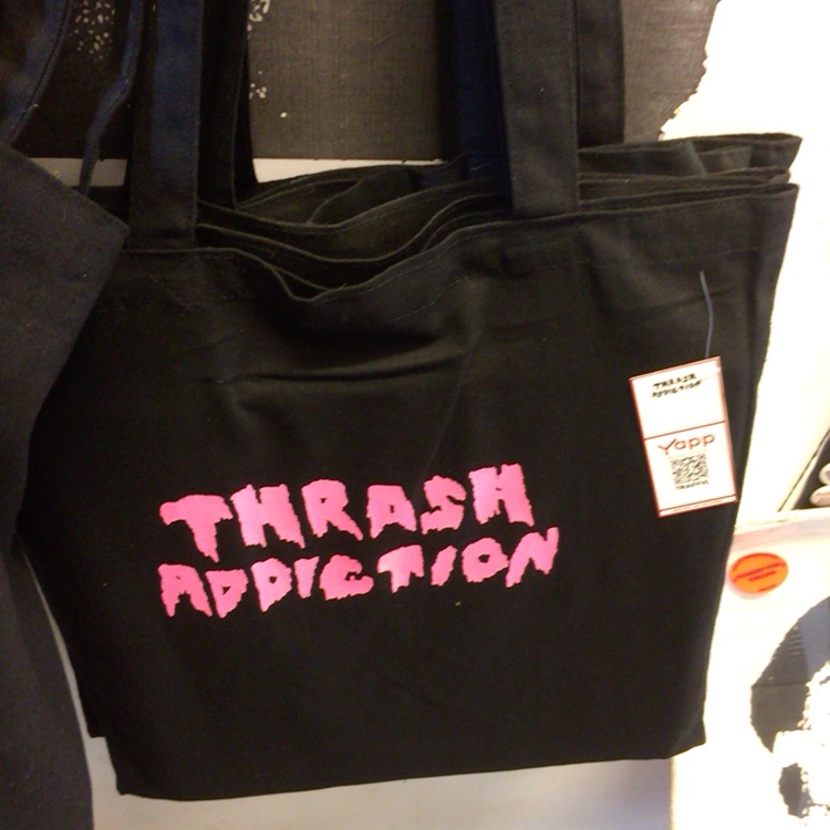   תיק טוטי במטבעות יאפ