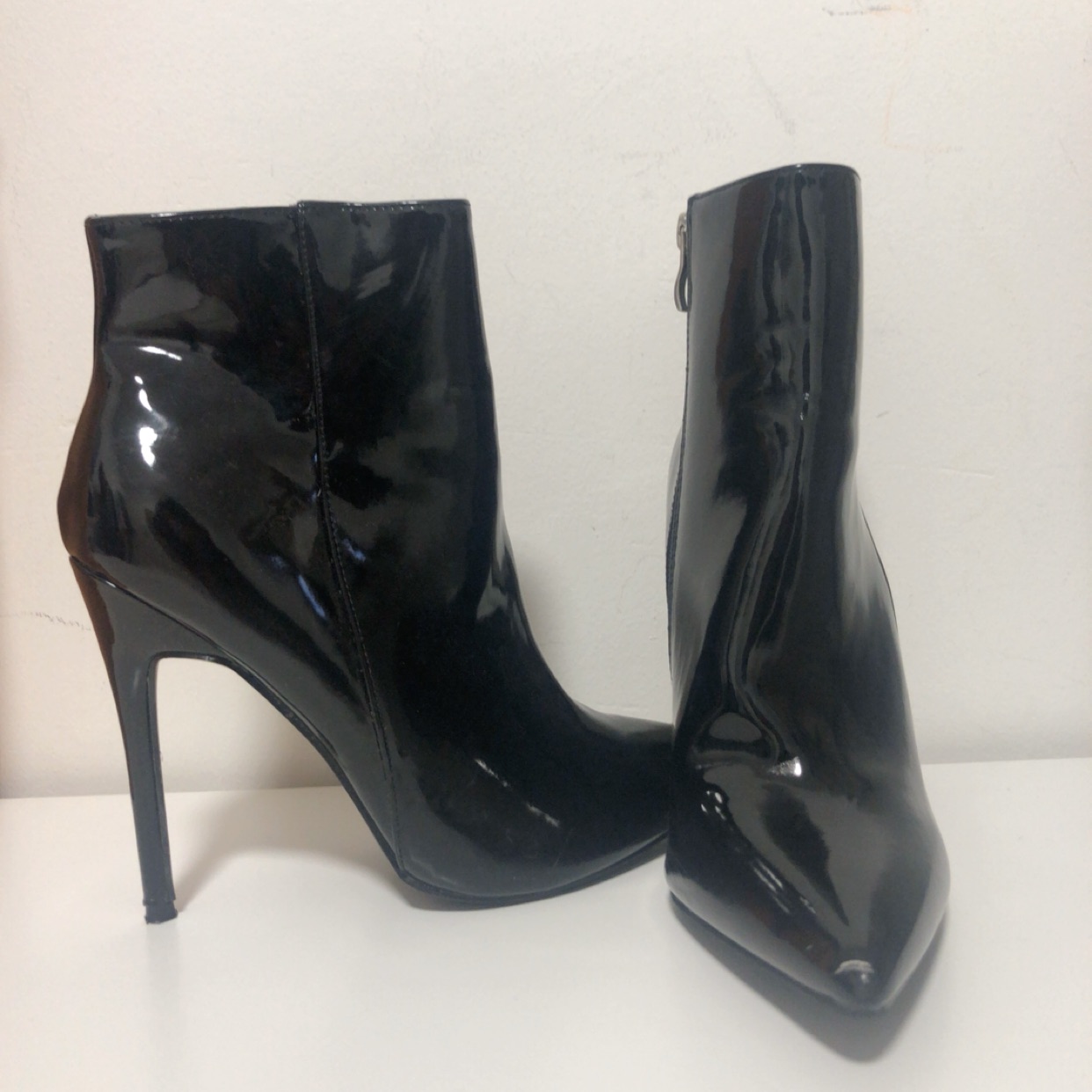 מגפוני עקב, מידה 38