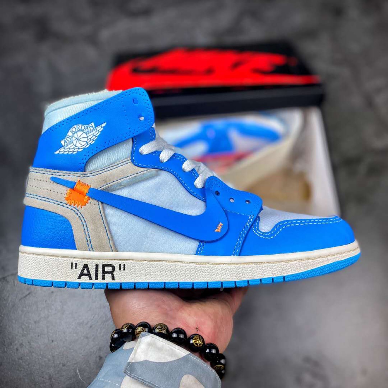 נעלי nike&off Waite 