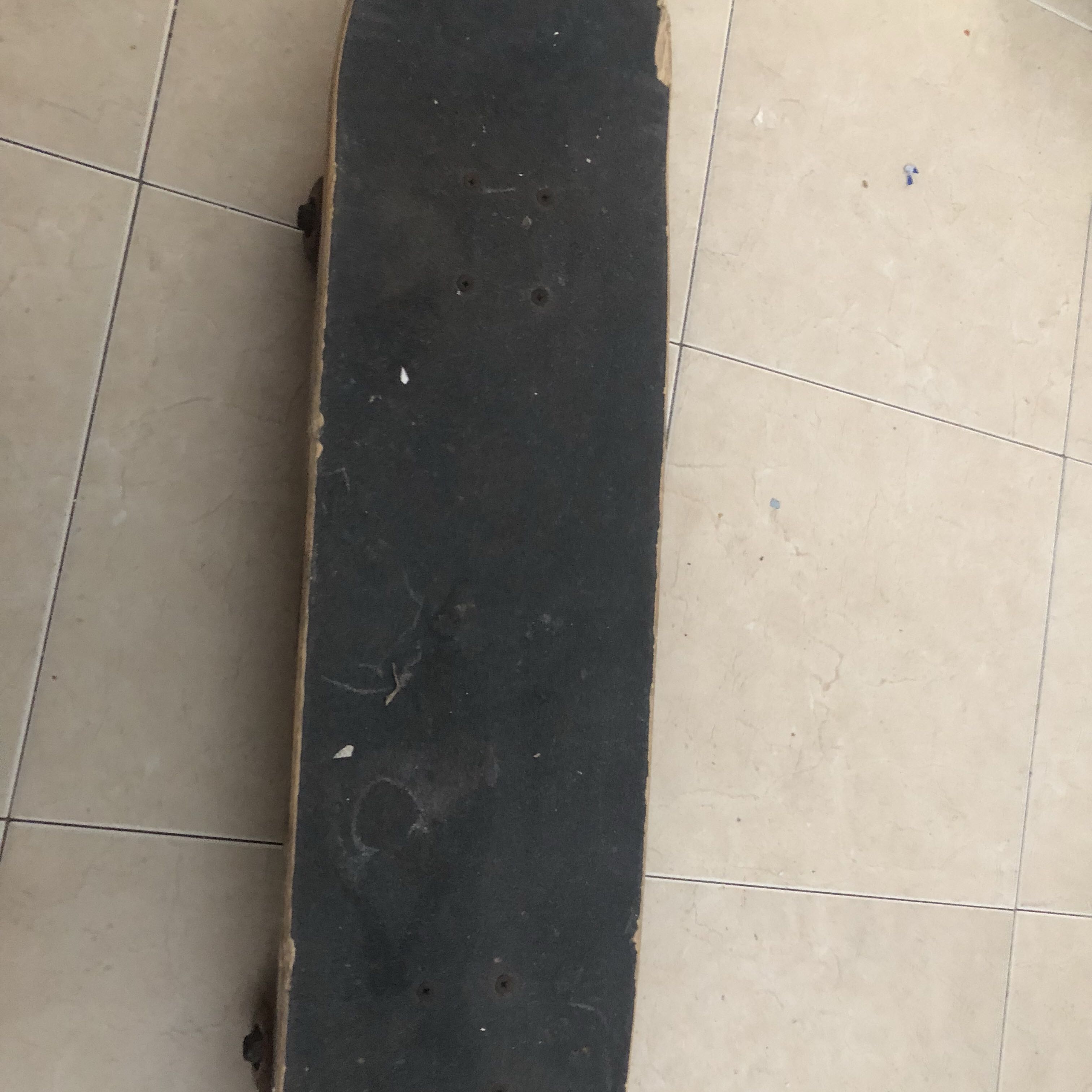 סקייבורד  קניתי אותו ליפני חצי שנה ב1000 שקל 