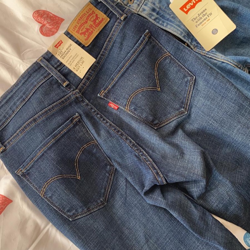 סקיני ליוויס