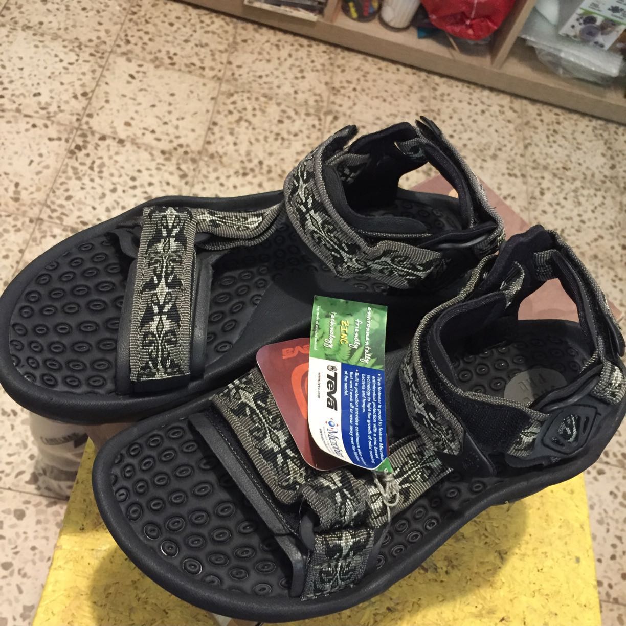 סנדלי teva 39.5