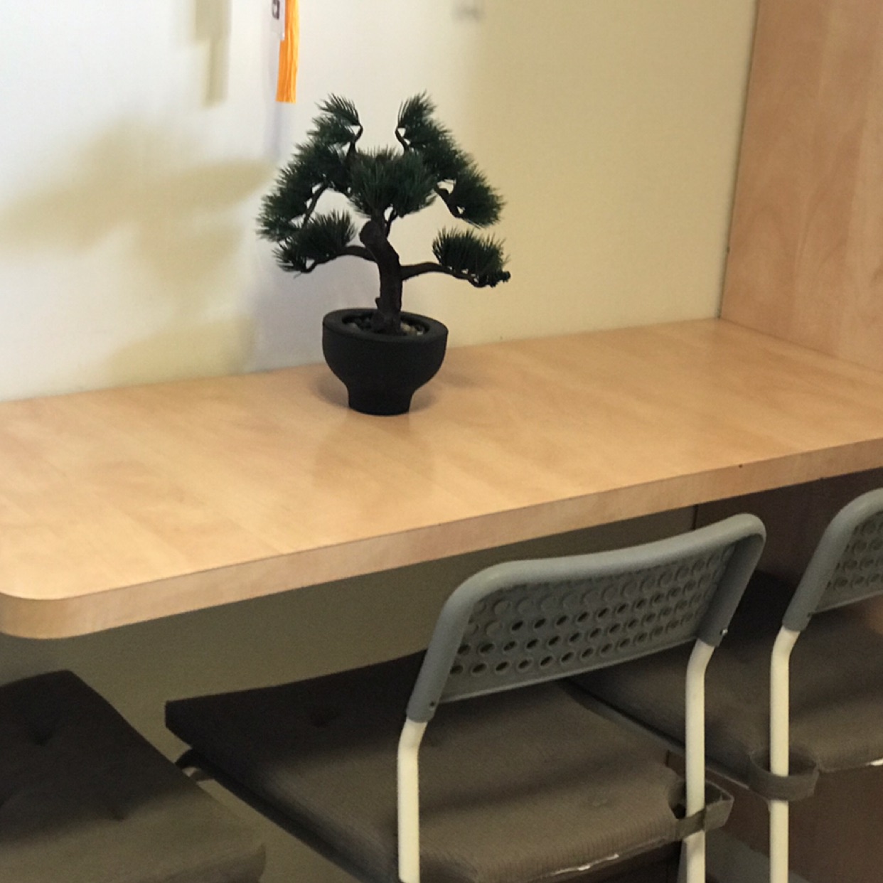 ארון ודלפק למטבח במחיר פצצה