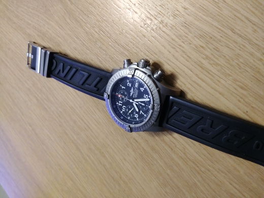 Breitling Chrono Avenger Titanium 44mm
