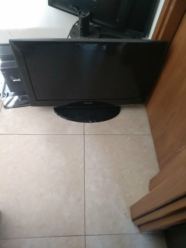 טלוויזיה סמסונג 32"