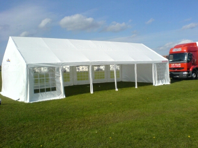 אוהל לאירועים  גודל 4\8 רק 3000₪חדש בקרטון לא נפתח