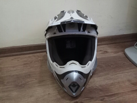 קסדת שטח Aston