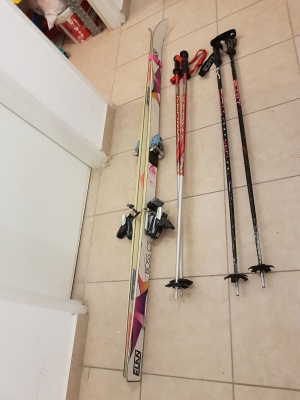 מגלשים לסקי של חברת סלומון במצב ממש טוב