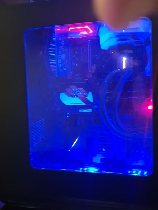 מחשב נייח  i7