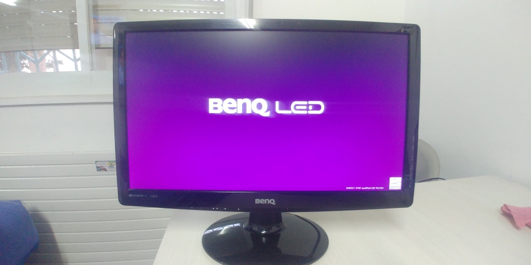 מסך מחשב 16 אינץ' חברת BenQ