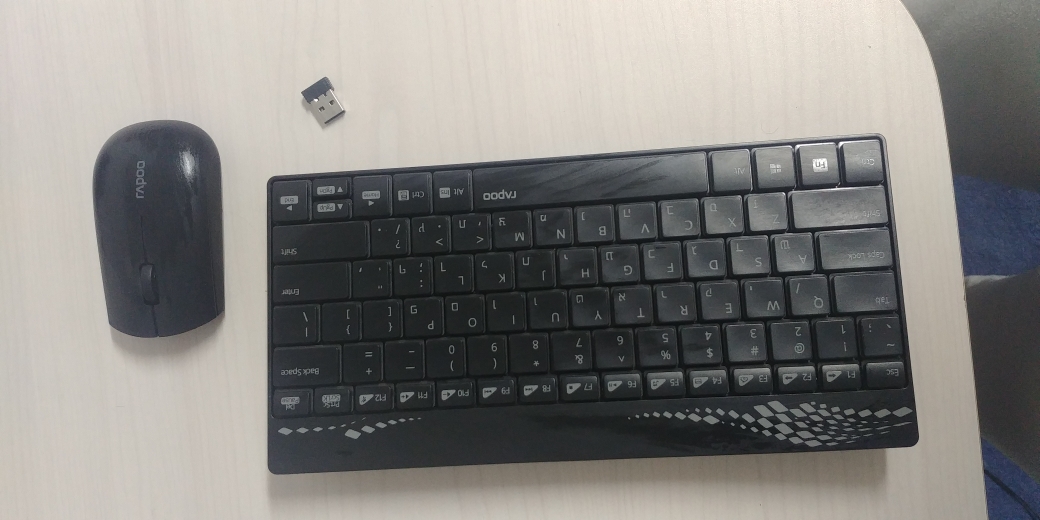 מקלדת ועכבר אל-חוטיים של חברת OODVJ