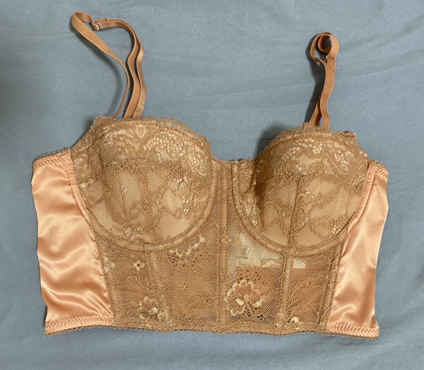 מחוך מושלם מעדיקה לא נלבש לעולם