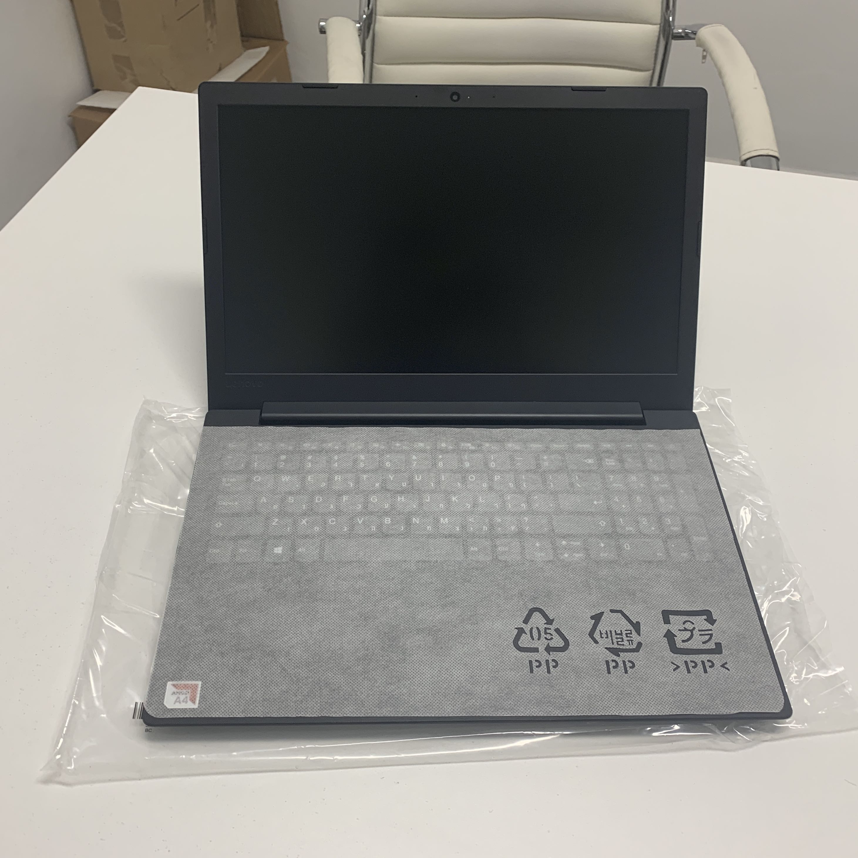 מחשב נייד של לנובו חדש באריזה + אחריות יבואן רשמי לשנה + ווינדוס 10 + אופיס 2019 + תמיכה מרחוק למשך שנה בחינם! 