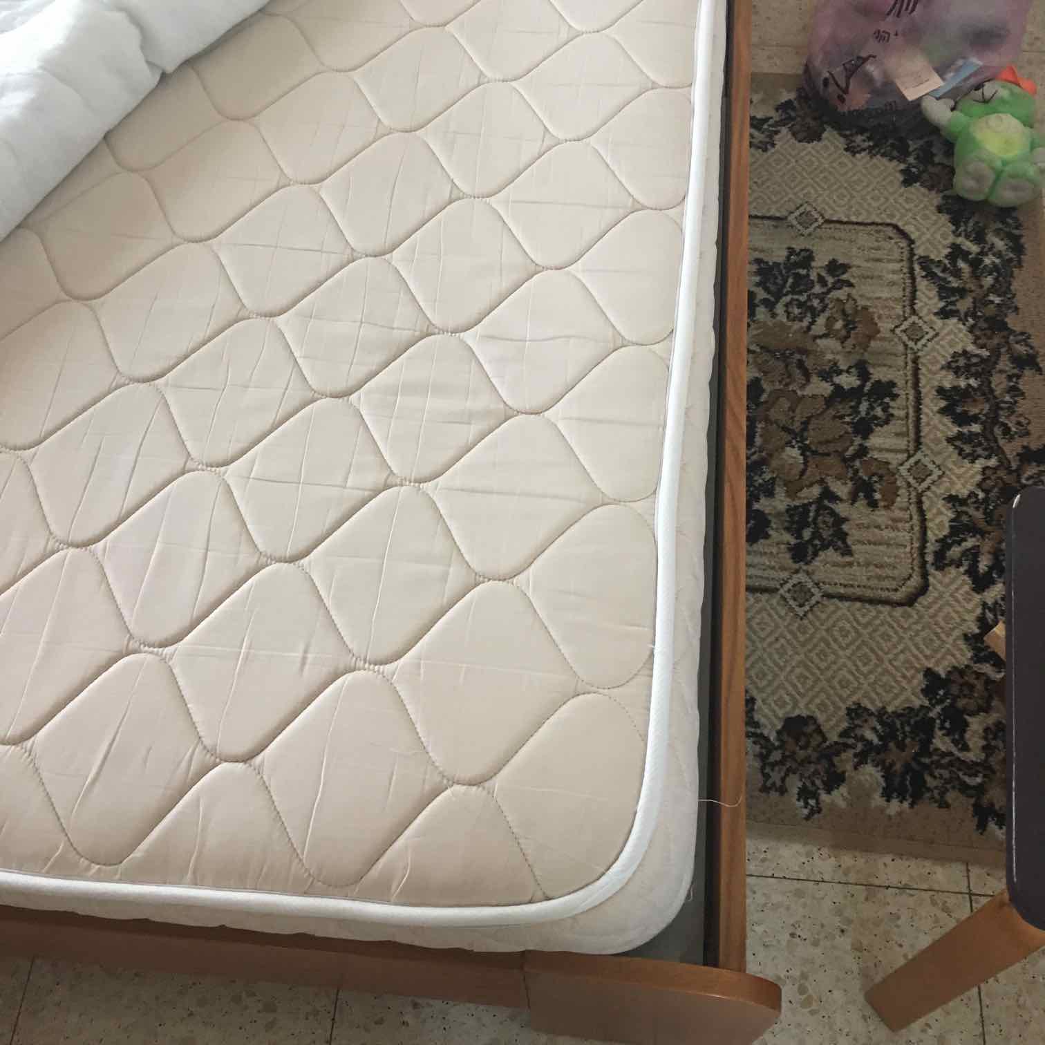 מזרן כמעט חדש 160X200