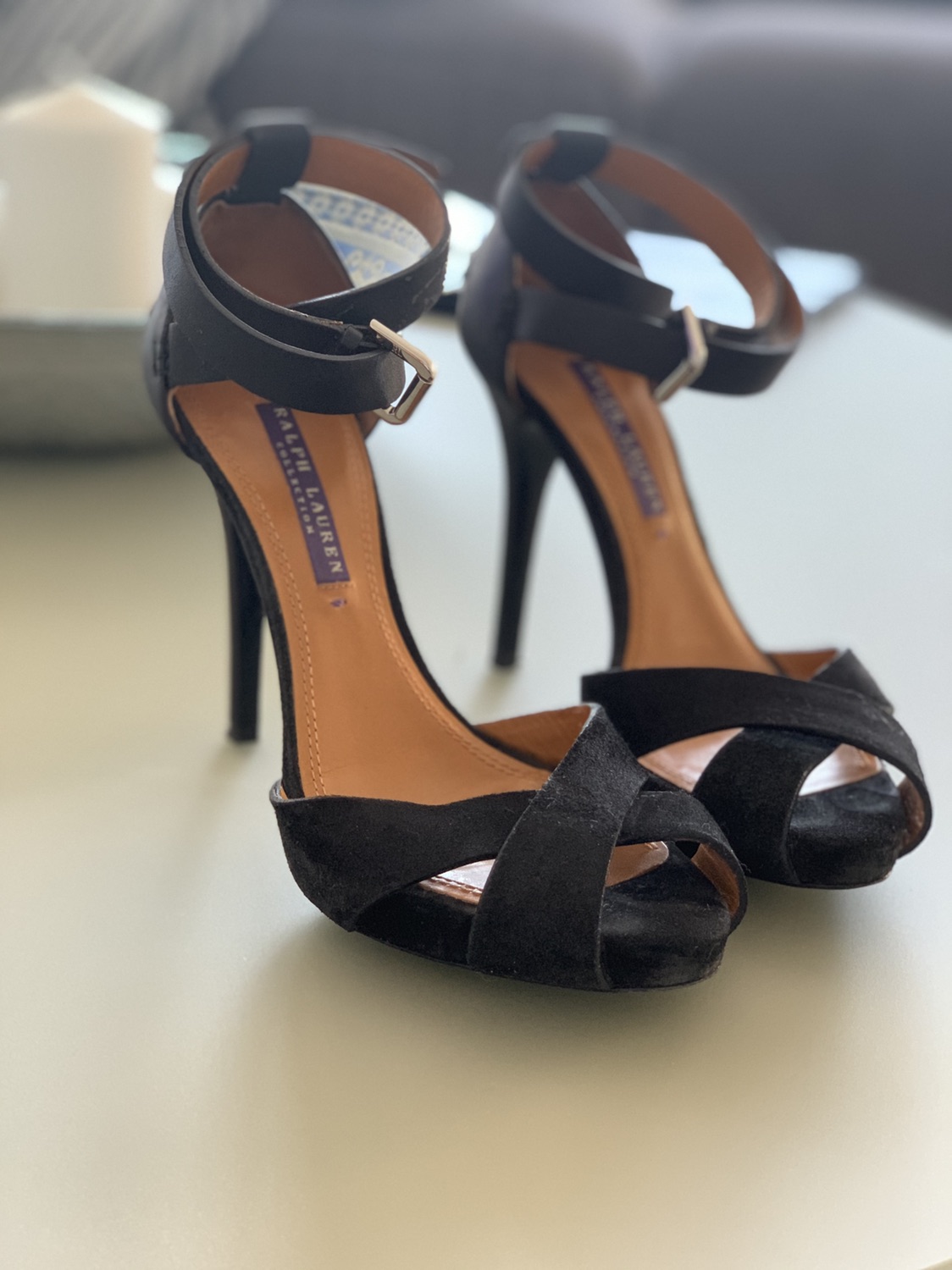 Ralph Lauren - סנדלי עקב עור הפוך 