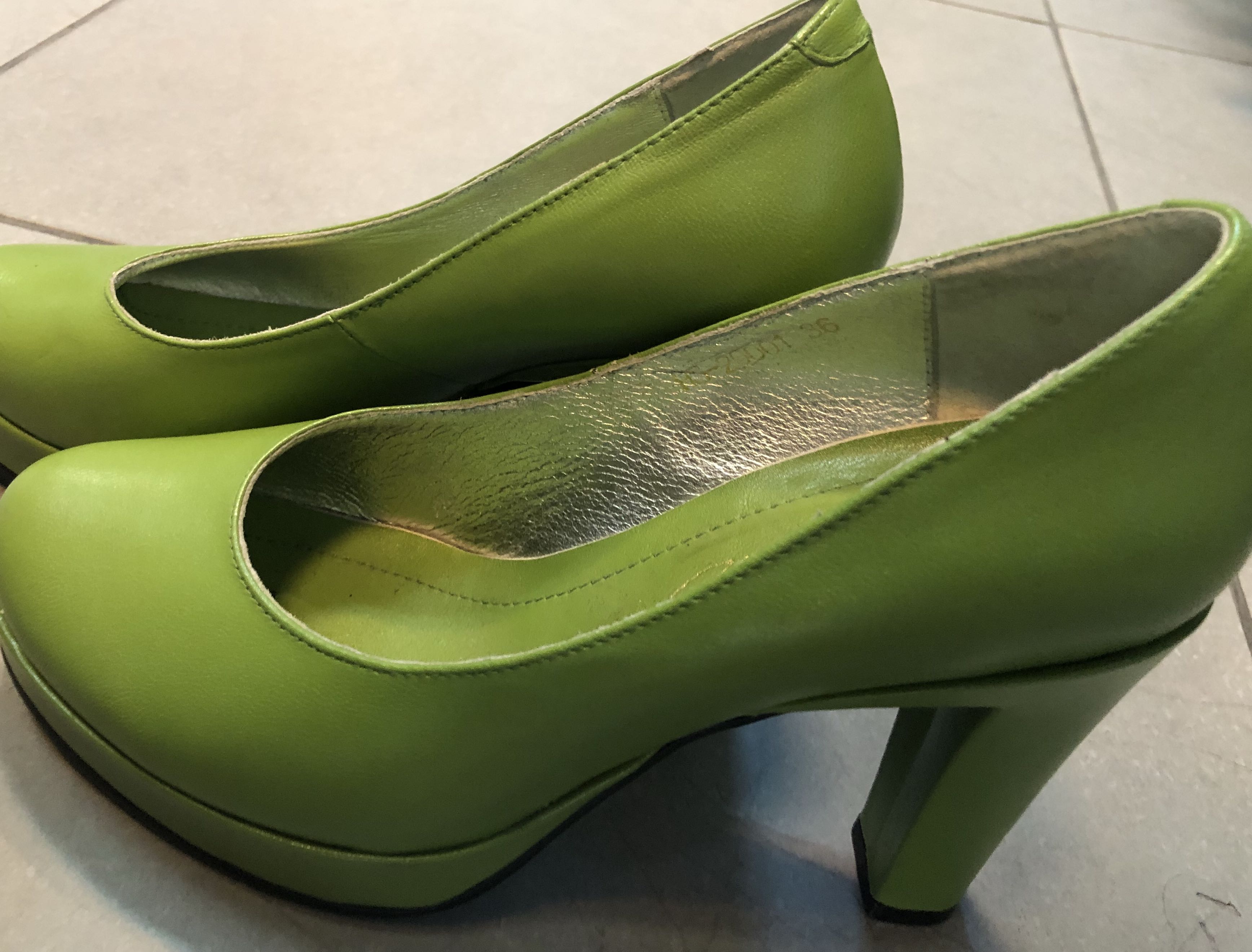 Green Japanese High Heels