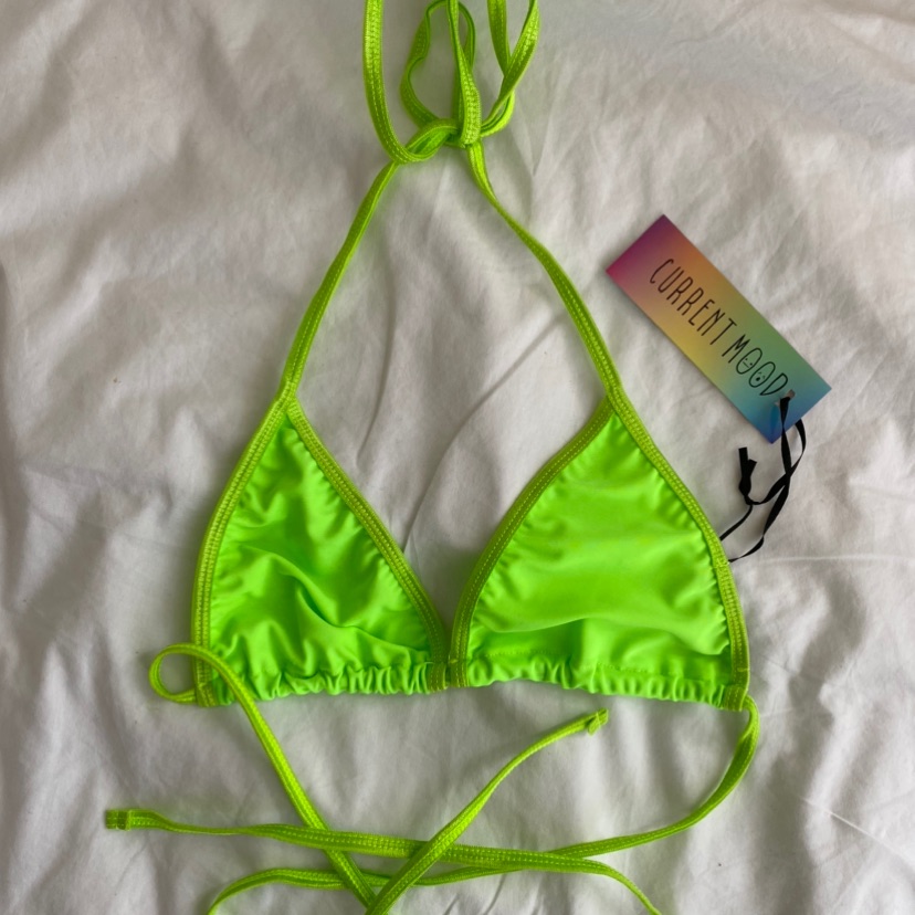 טופ בקיני ירוק ניאון מדולסקיל💚