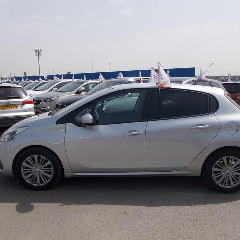 peugeot 208 2016