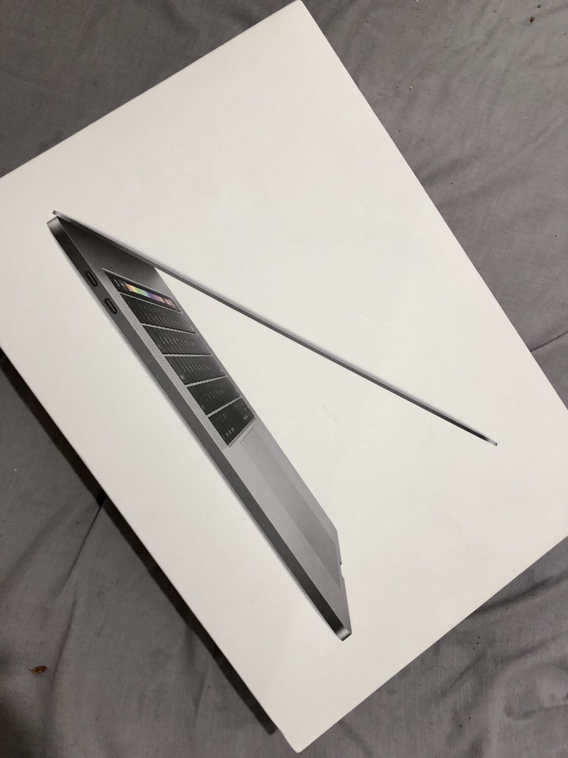 MacBook Pro 15” 2018 Touch Bar