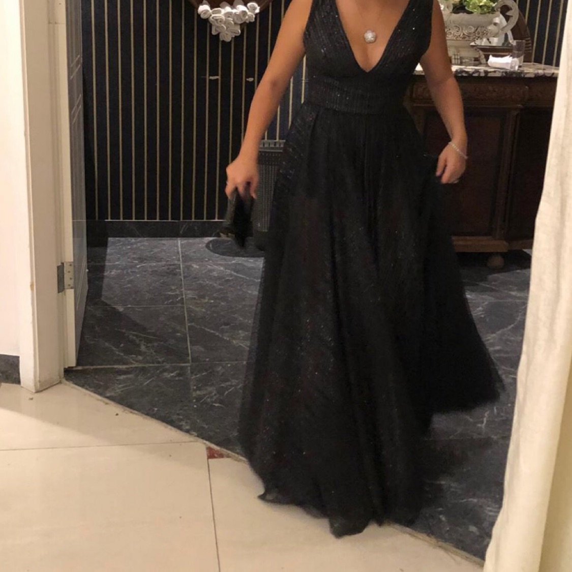 שמלות למכירה 