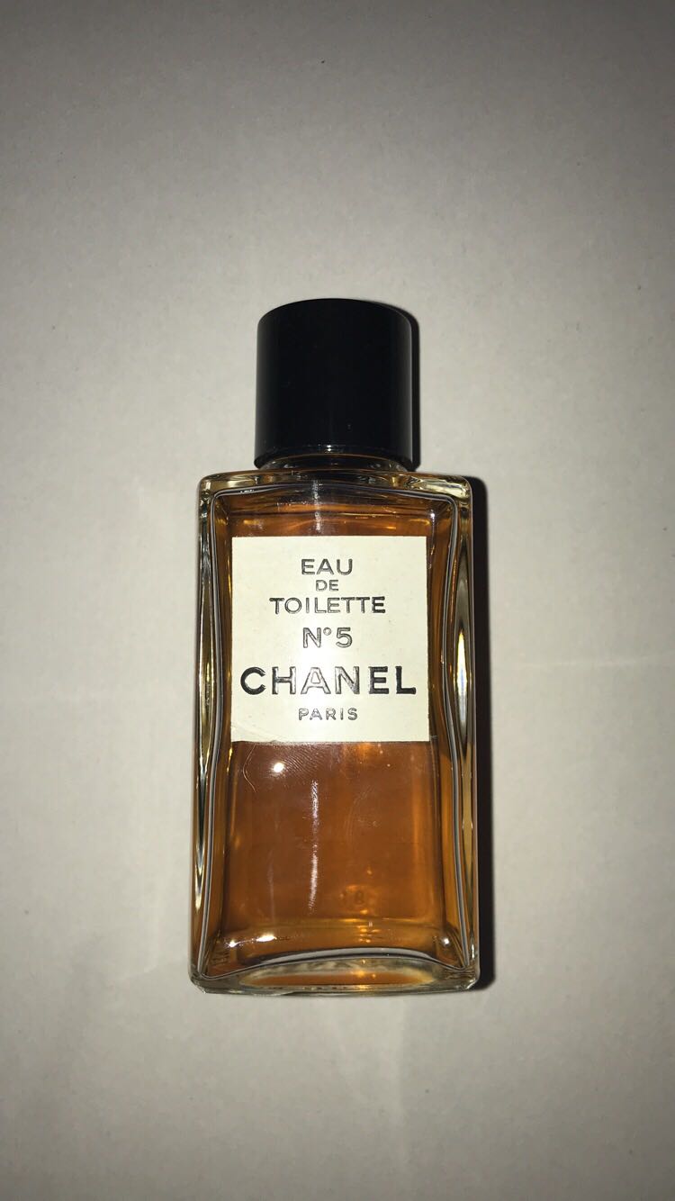 Chanel perfume N.5