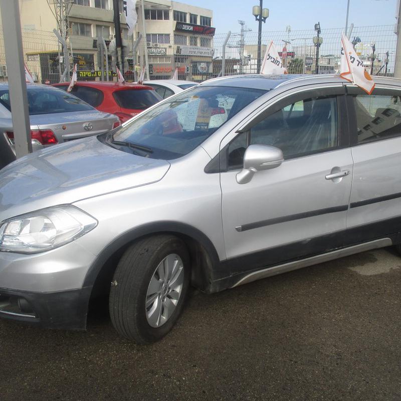 suzuki קרוסאובר 2015