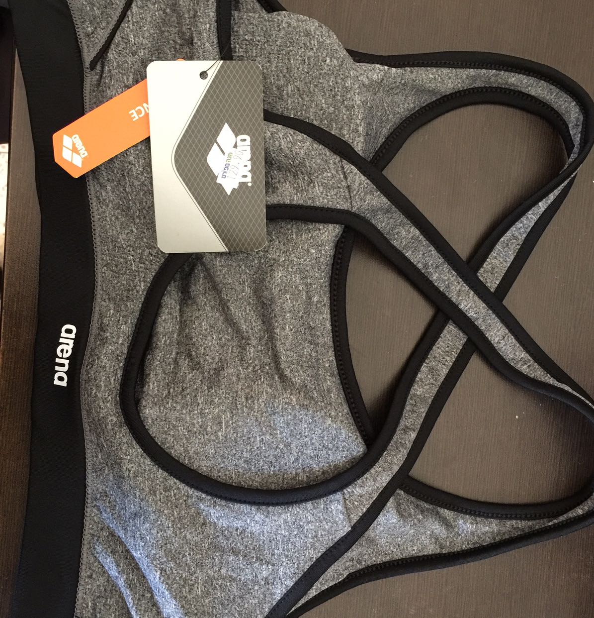 חזיית ספורט נקנתה ממגה ספורט נמכרת ב 40 שח עלתה הרבה יותר מידה xl