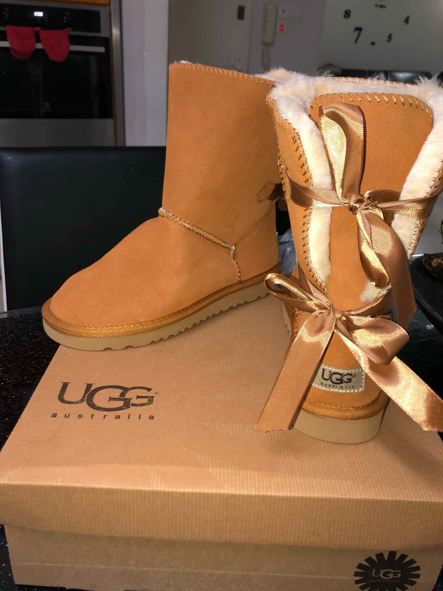 נעליים לנשים ugg
