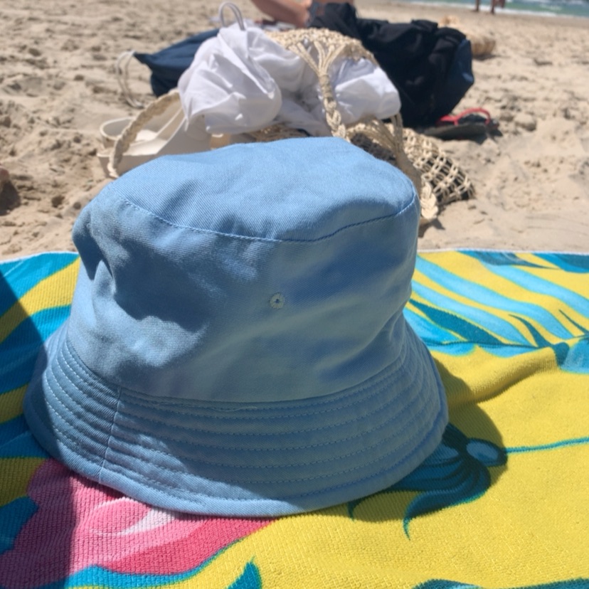 כובע טמבל תכלת מושלם ❤️❤️