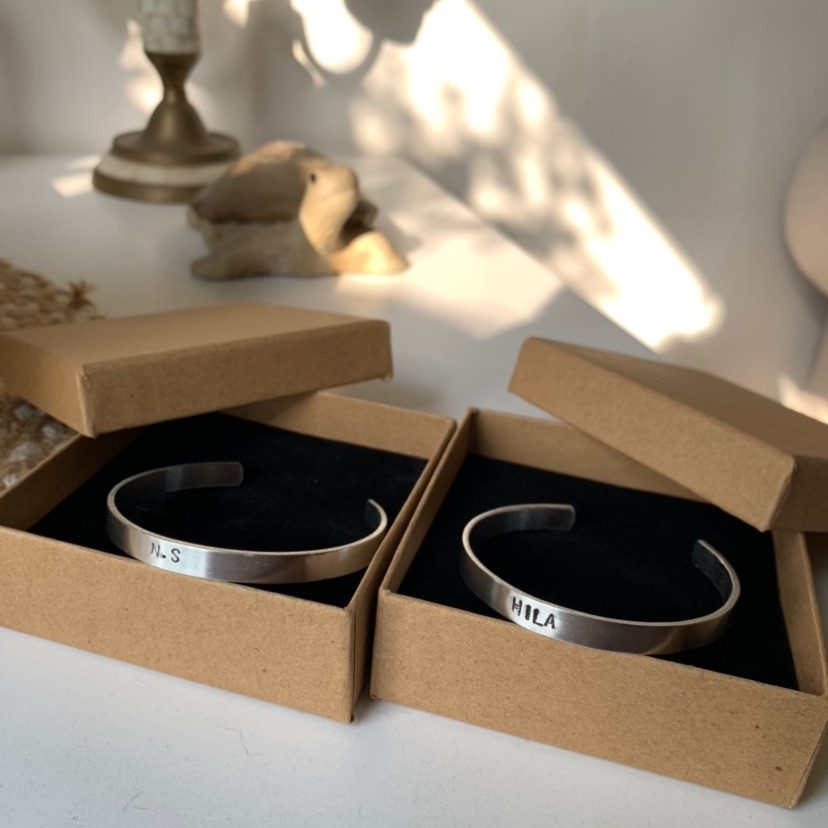 צמידים בחריטה אישית