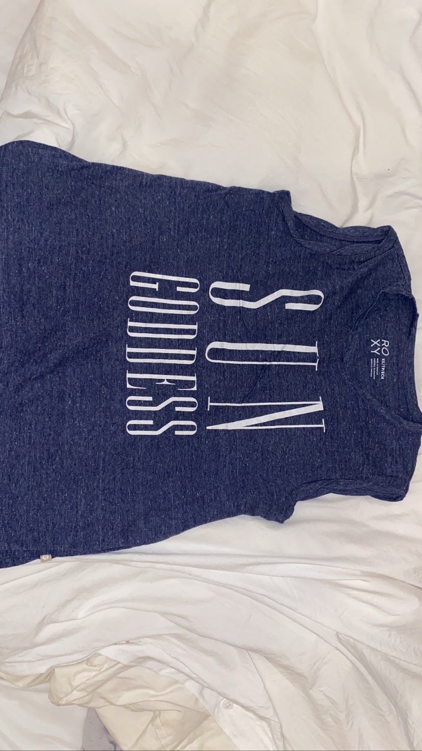 גופיה חדשה מRoxy לא נלבשה אף פעם