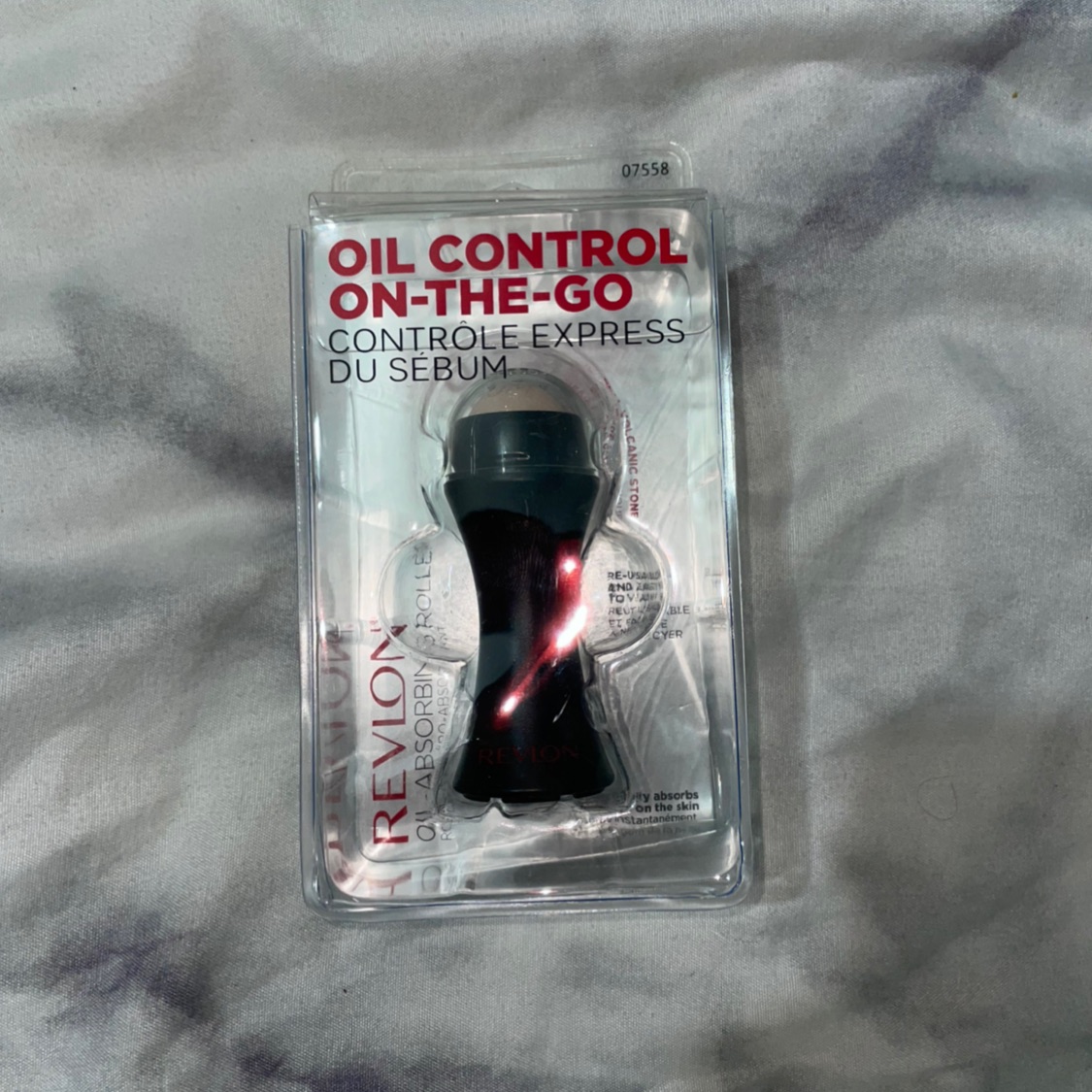 מסיר שמנוניות מהפנים