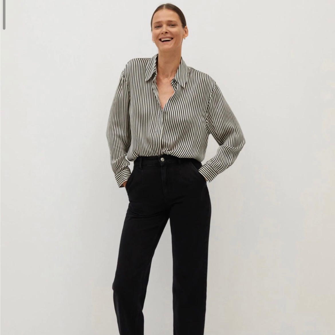 חולצה ממנגו מידה s לא נלבשה מעולם עדיין עם התווית, מצב מעולה נקנתה ב150₪