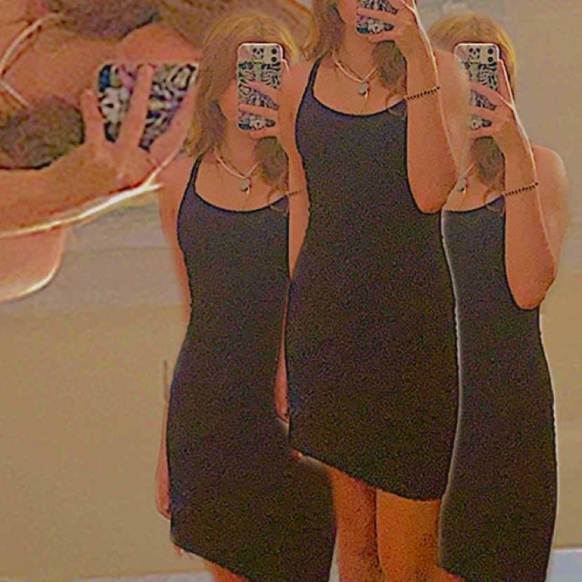 שמלה מהממת ויושבת פצצה