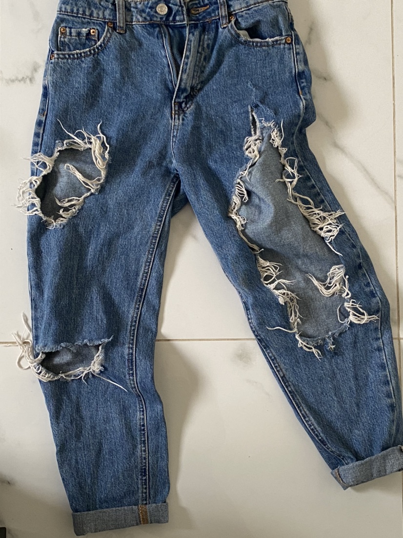 ג׳ינס מהחנות Pull&Bear