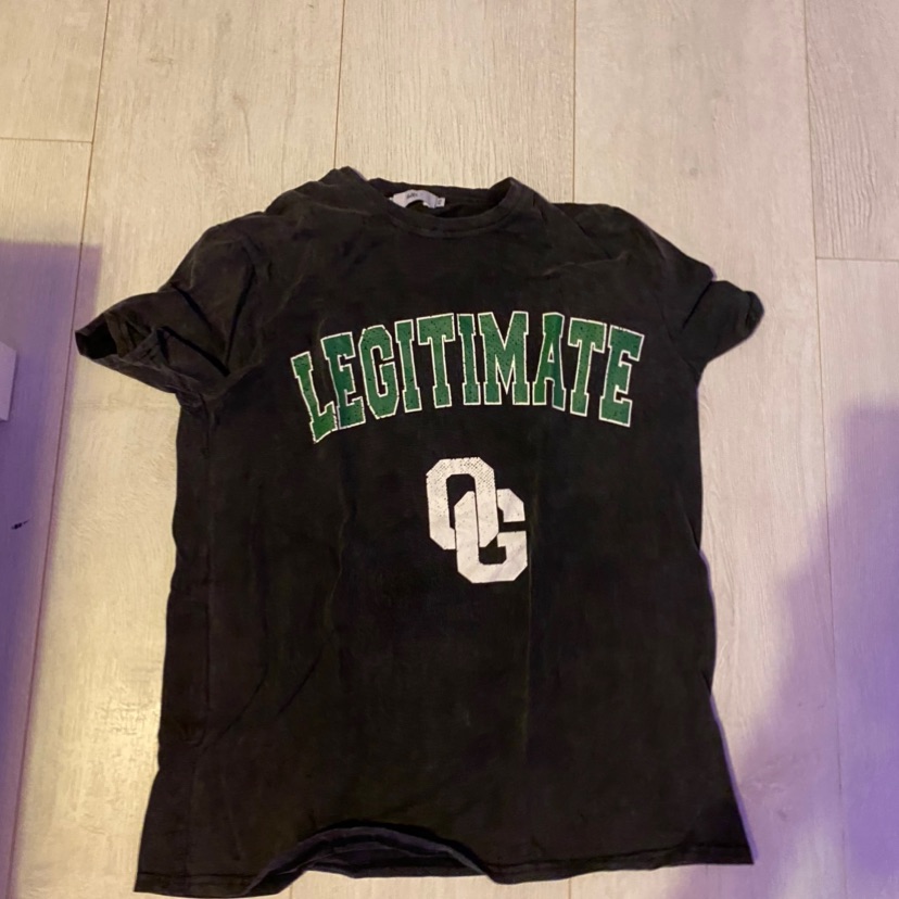 חולצת אוברסייז מעדיפה חדשה ללא שימוש