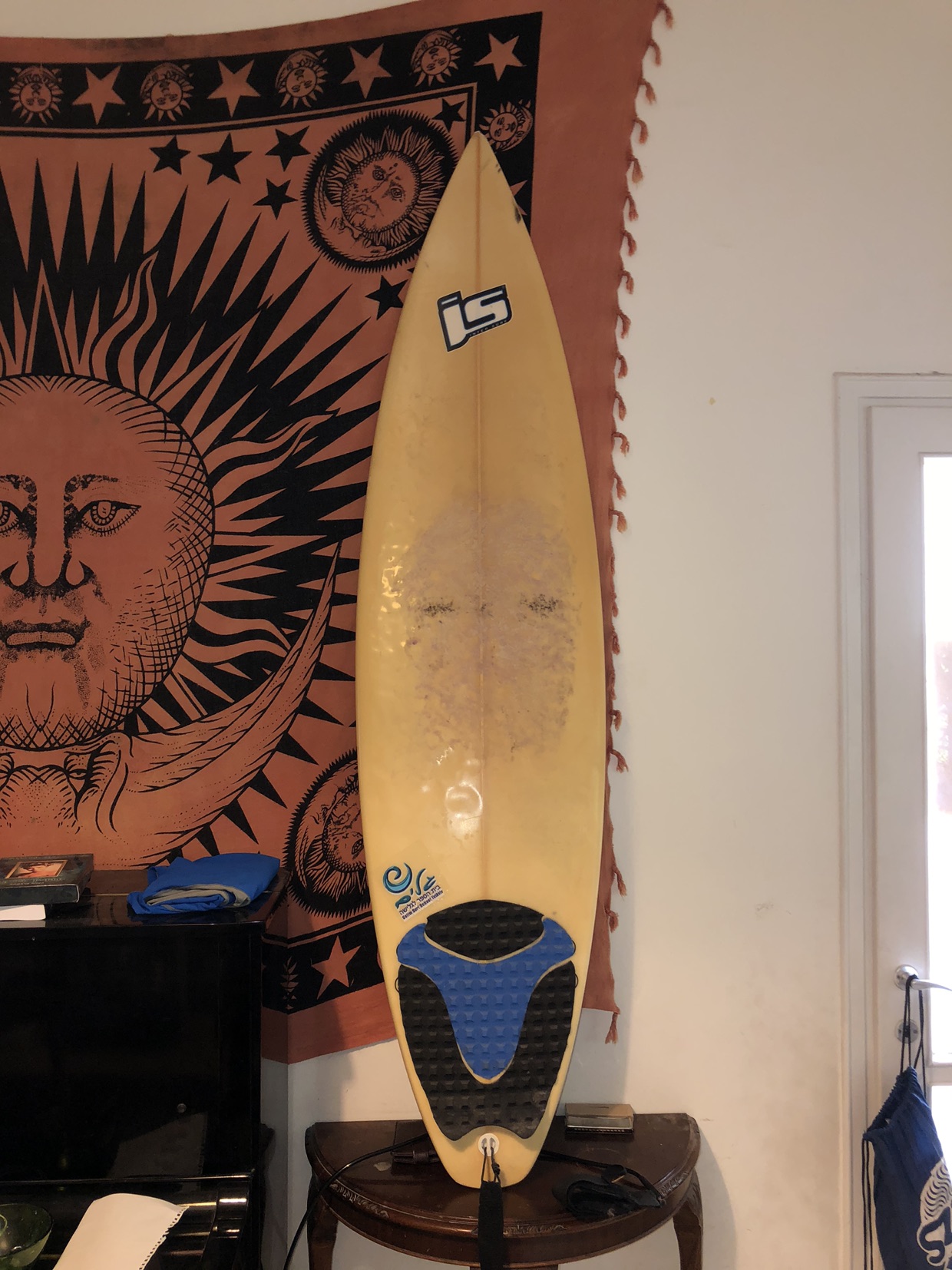 Intersurf Surfboard 5’11” גלשן אינטרסרף