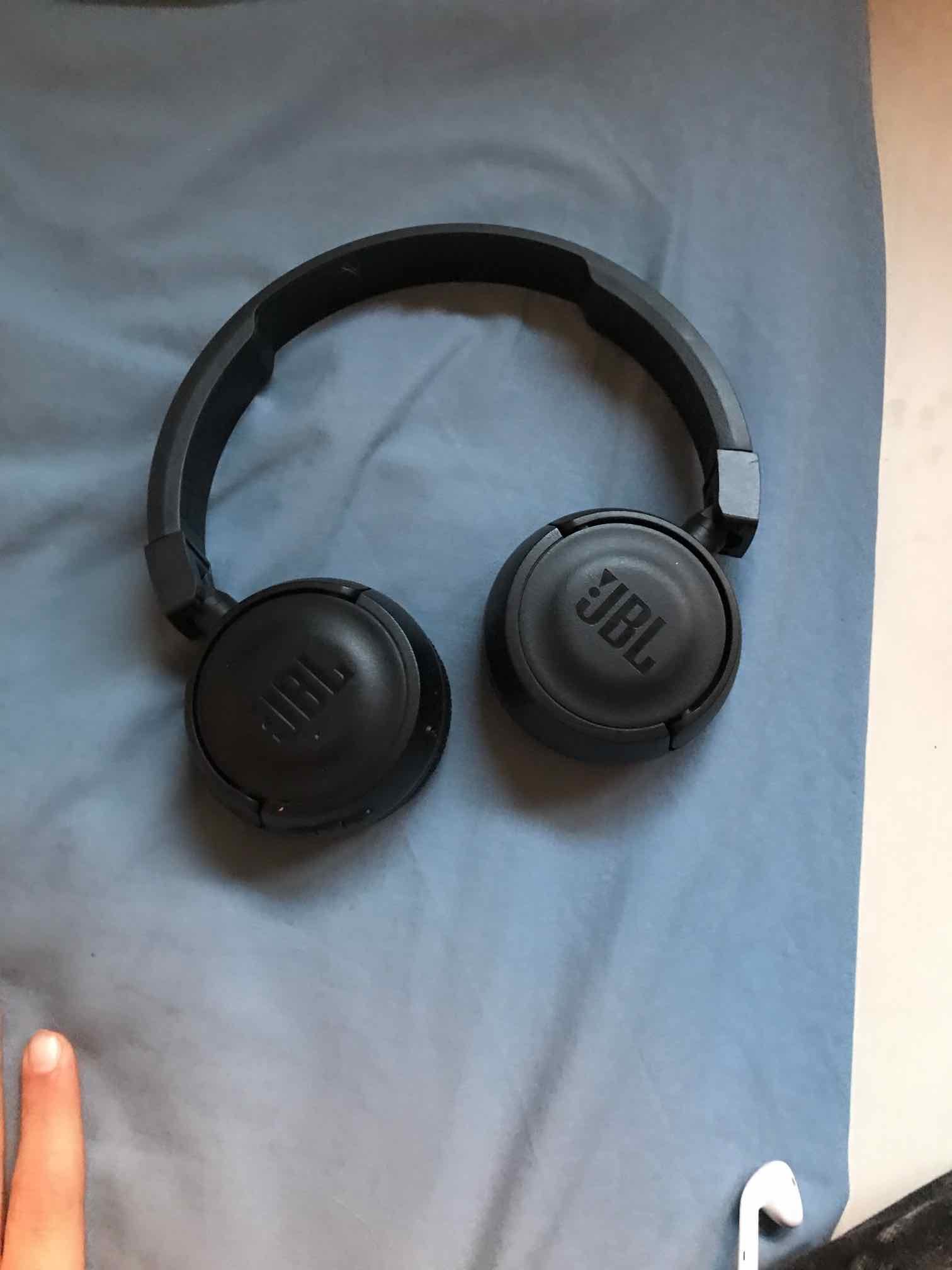 אוזניות jbl