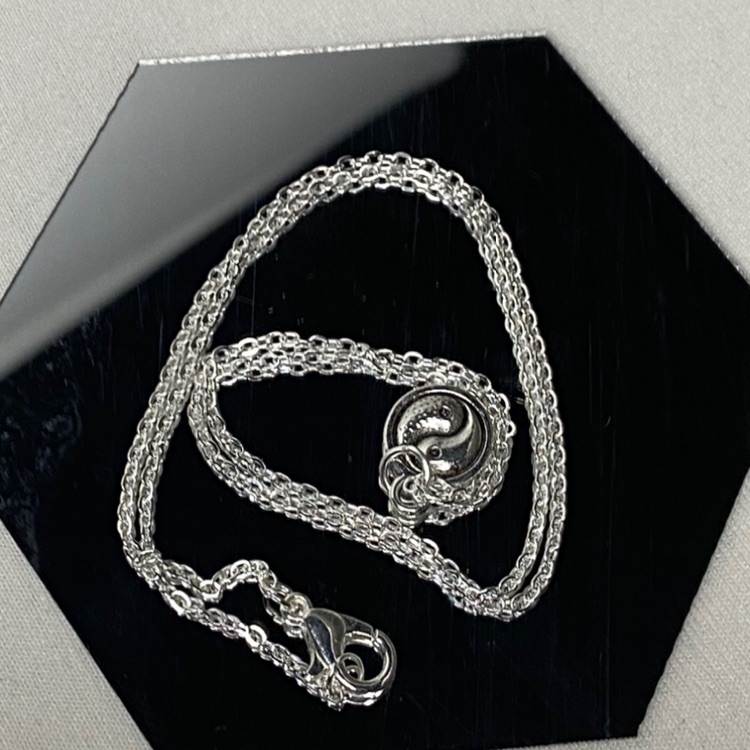 תכשיט שרשרת 