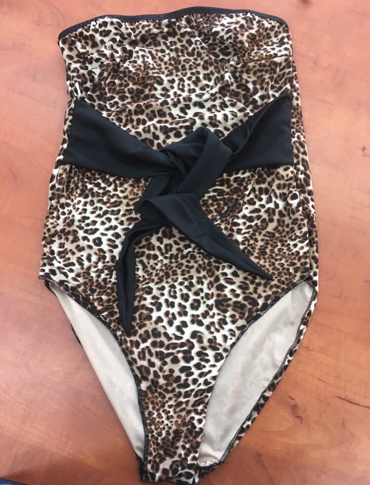 בגד ים שלם סטרפלס 