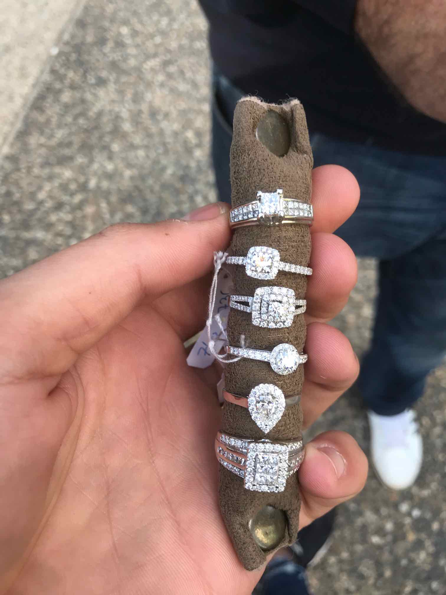 טבעות יהלומים 