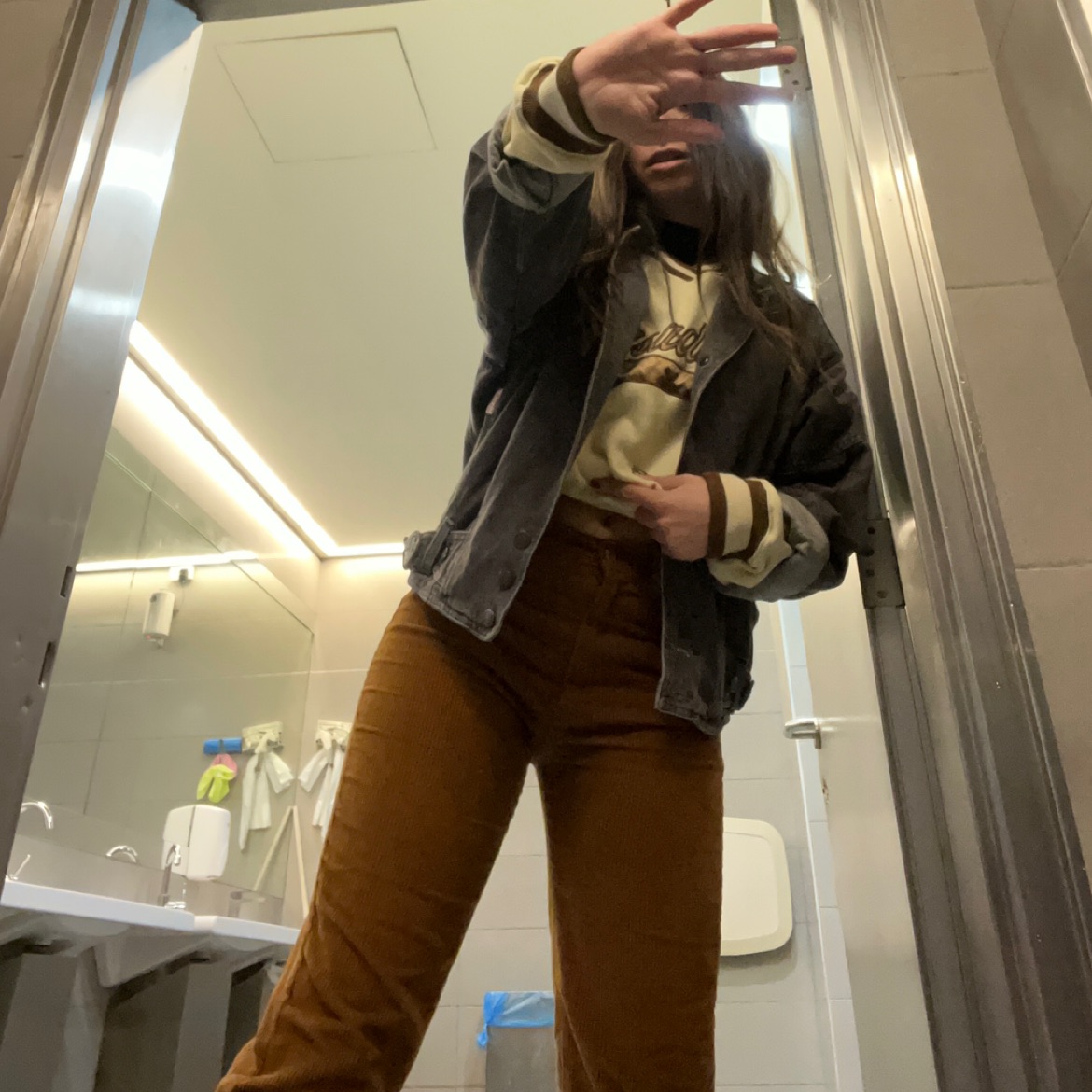 מכנס קרדורוי חום pull&bear