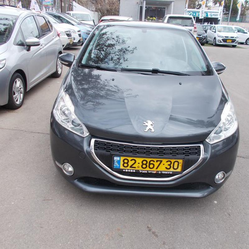peugeot 208 2015