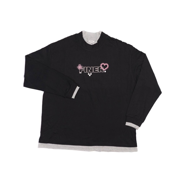 Double sleeve long shirt
חולצה ארוכה עם מכפלת שרוול אפורה 