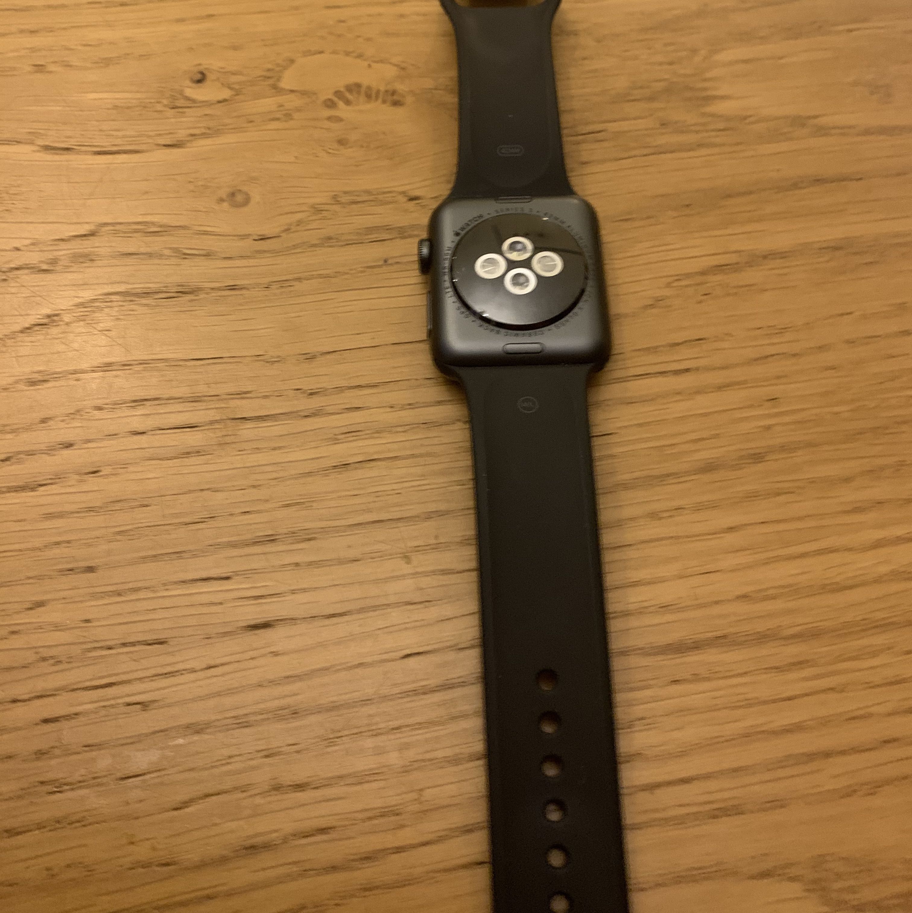 Apple Watch series 3 42mm Aluminium Case (GPS + Cellular) 