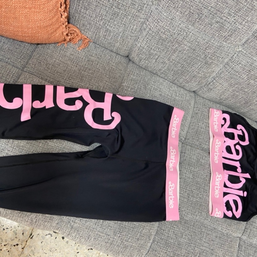 חליפת ספורט ברבי כחדשה