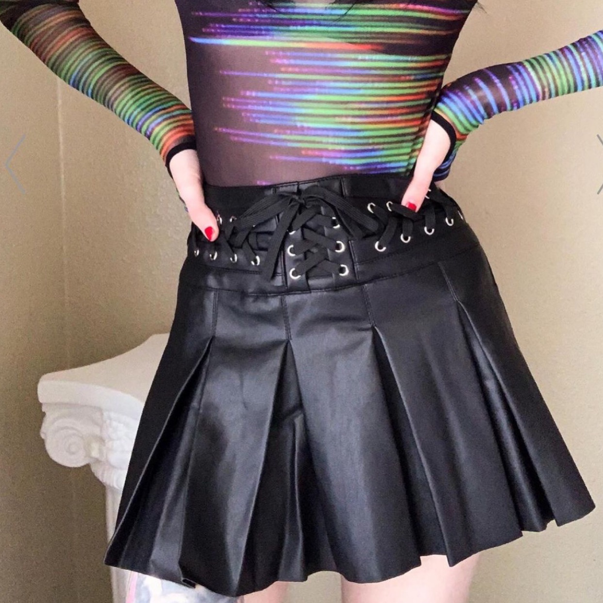 חצאית חדשה מדולסקיל 🖤