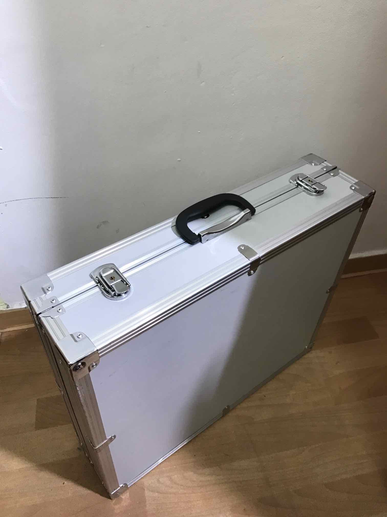 קייס פלסטיק