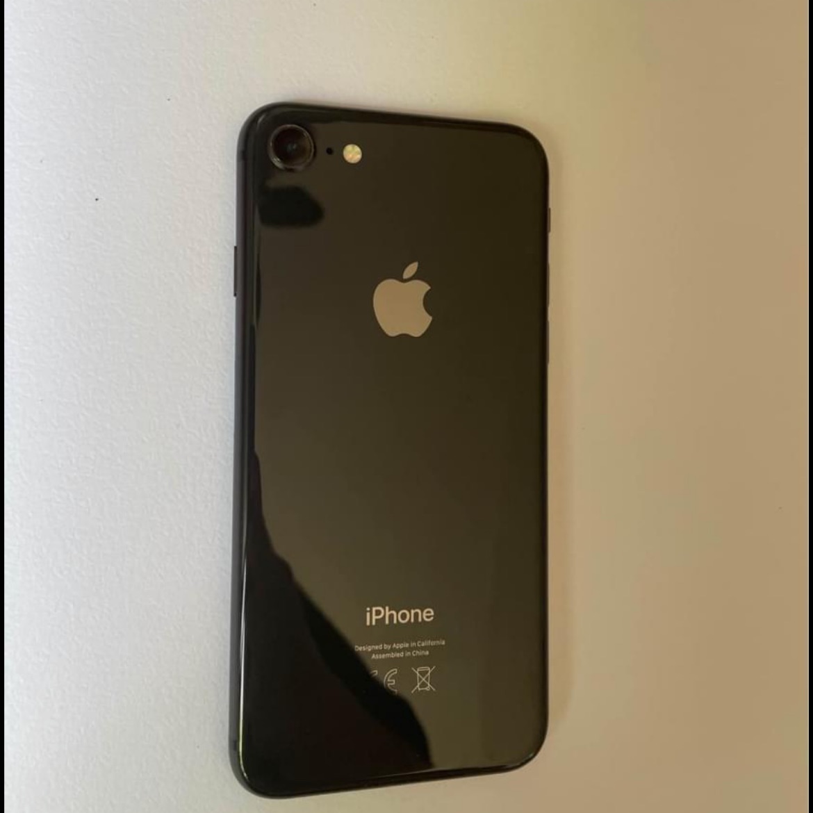 אייפון 8